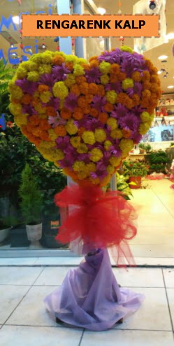 Ankara mevsim çiçeklerinden kalp perförje  Karaman internetten çiçek satışı 