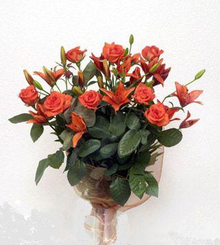 9 adet gül ve 3 adet lilyum çiçegi buketi   Karaman çiçek servisi , çiçekçi adresleri 