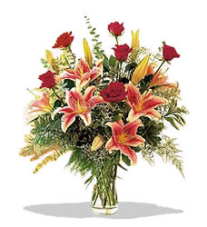  Karaman İnternetten çiçek siparişi  Pembe Lilyum ve Gül