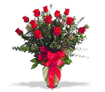 çiçek siparisi 11 adet kirmizi gül cam vazo  Karaman çiçek online çiçek siparişi 