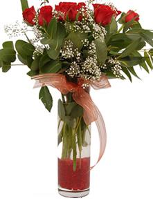  Karaman kaliteli taze ve ucuz çiçekler  11 adet kirmizi gül vazo çiçegi