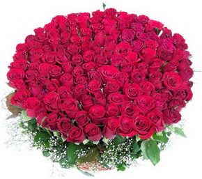  Karaman çiçek satışı  100 adet kırmızı gülden görsel buket