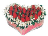  Karaman internetten çiçek satışı  mika kalpte kirmizi güller 9 