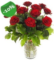 11 adet vazo içerisinde kırmızı gül  Karaman çiçek online çiçek siparişi 