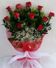 11 adet kırmızı gülden görsel çiçek  Karaman çiçekçiler 
